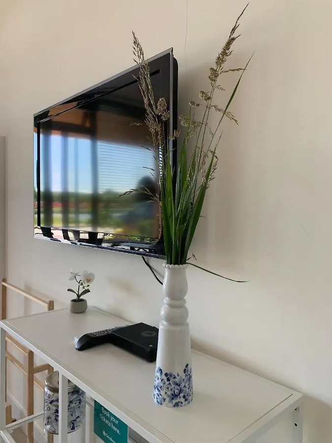 Waterfront Studio Amsterdam Bed & Breakfast